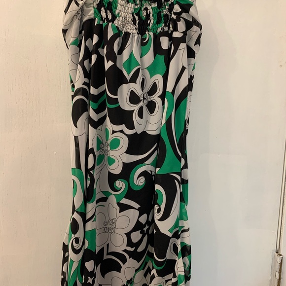 Emily West dress - Picture 4 of 4